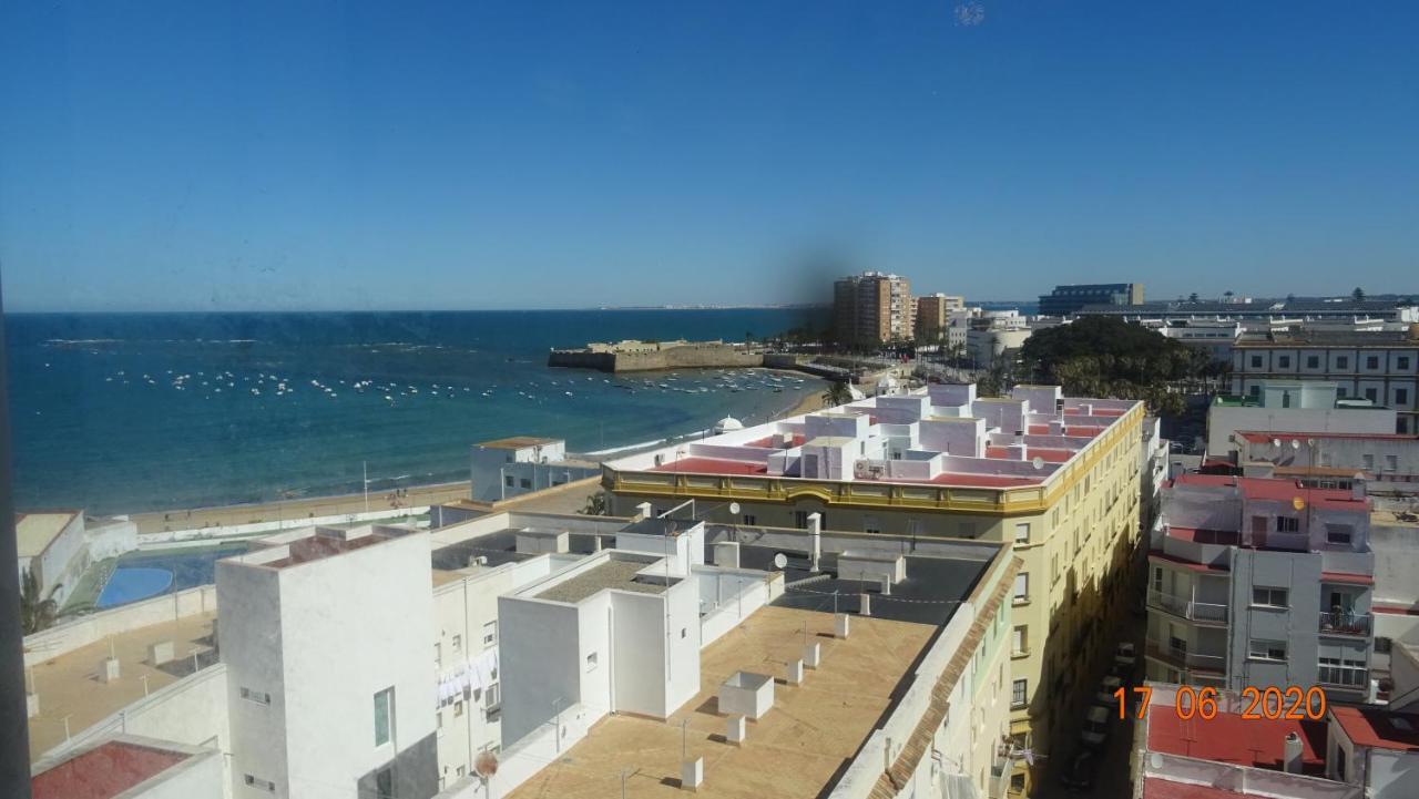 Apartamento Fenicia Con Aparcamiento Incluido Vistas Al Mar Cádiz Exteriör bild