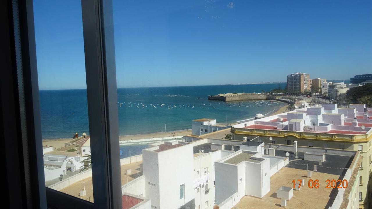 Apartamento Fenicia Con Aparcamiento Incluido Vistas Al Mar Cádiz Exteriör bild