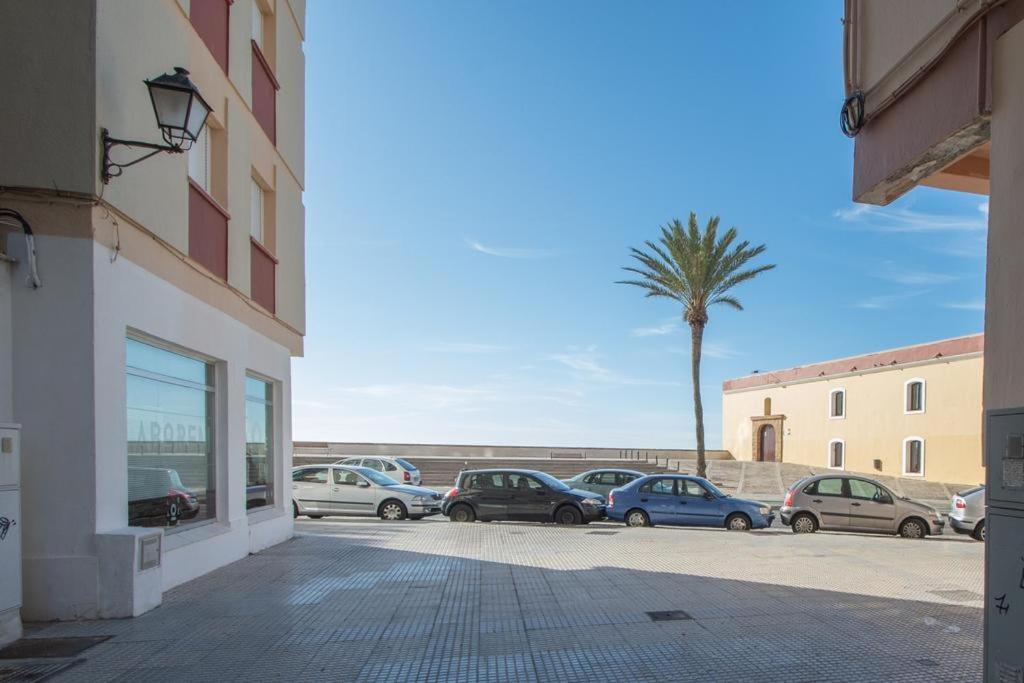Apartamento Fenicia Con Aparcamiento Incluido Vistas Al Mar Cádiz Exteriör bild