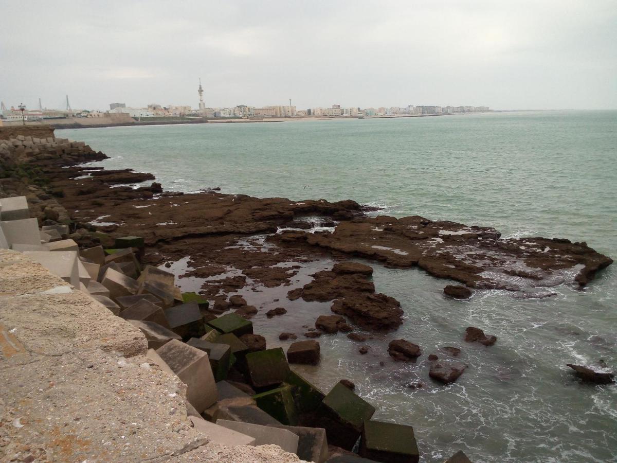 Apartamento Fenicia Con Aparcamiento Incluido Vistas Al Mar Cádiz Exteriör bild